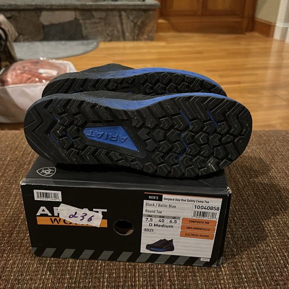 ARIAT men’s Outpace Day One Safety Composite Toe - Picture 11 of 16